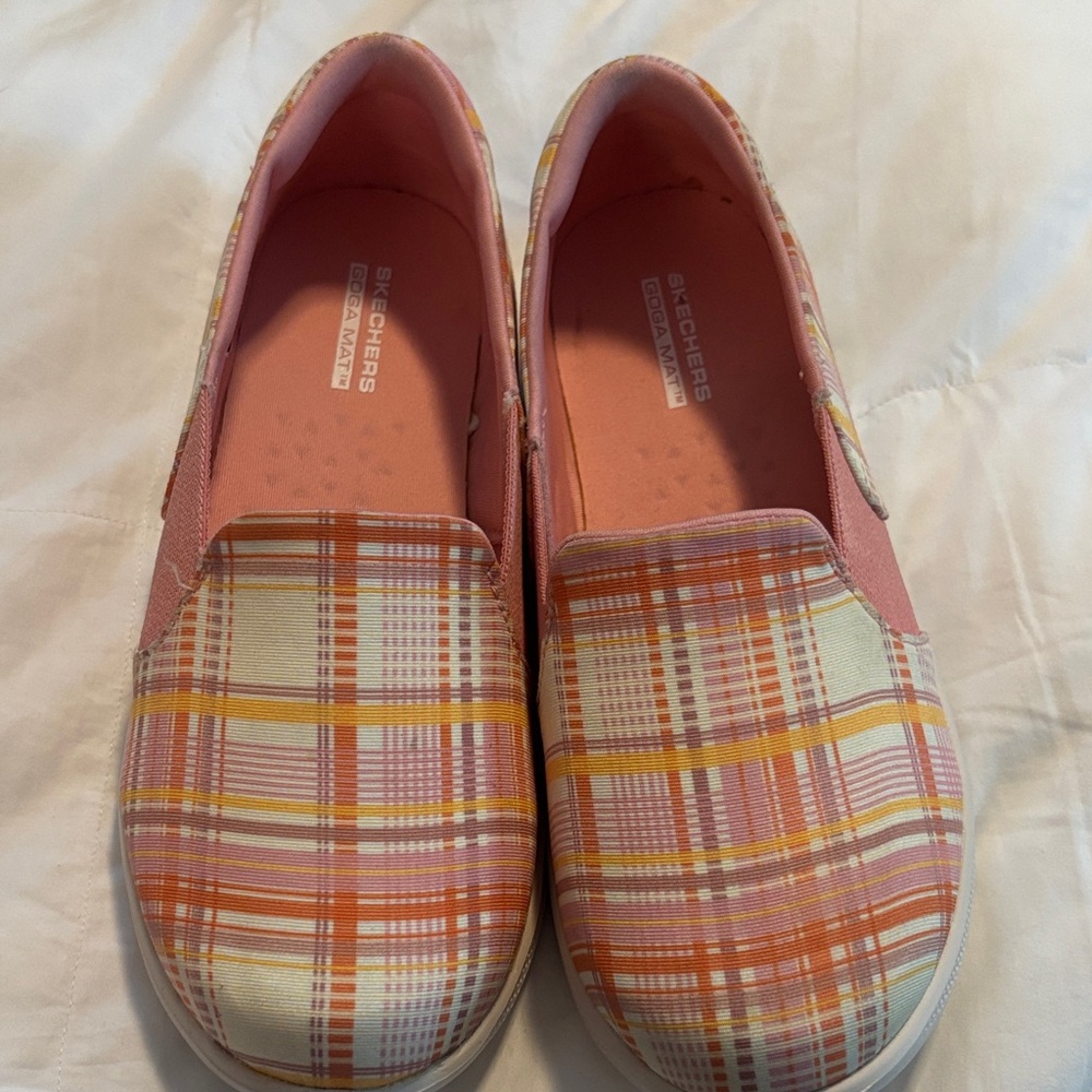 Skechers Women's Pink and Orange Plaid Slip-On Sneakers